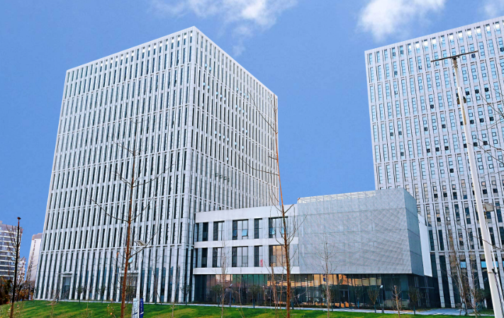 上海享鑫金属材料有限公司无缝钢管在高层建筑中的应用与选型要点
